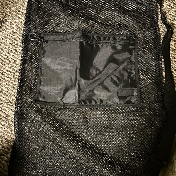 Mesh Bag - Picture 3 of 3